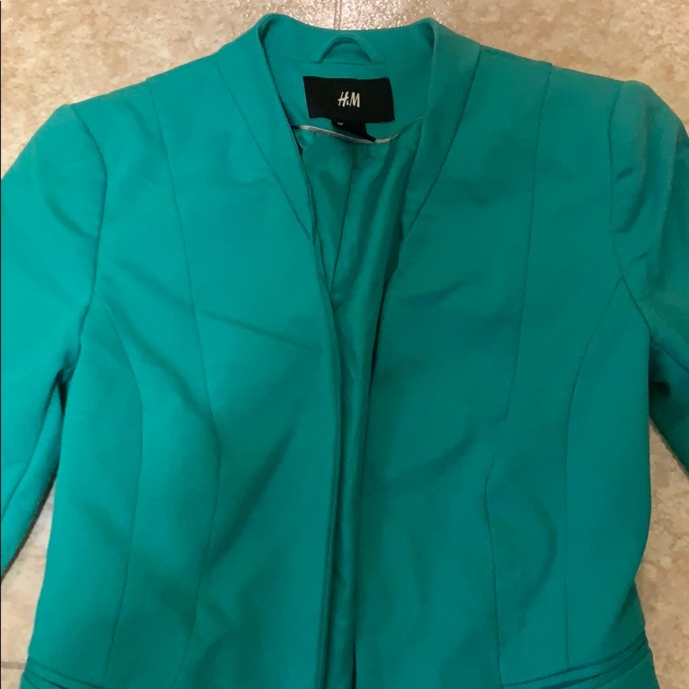 Blazer - Picture 4 of 5